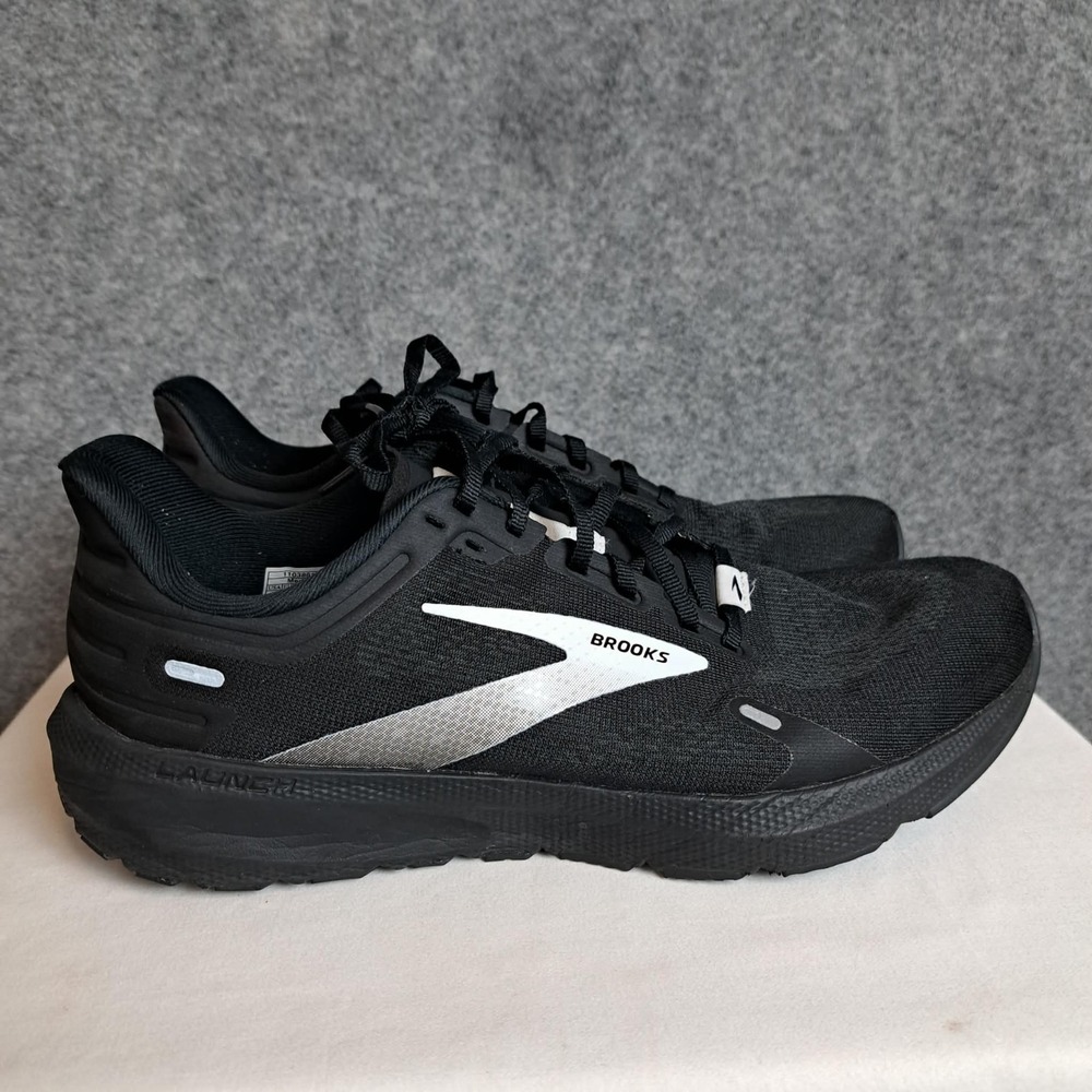 Brooks Men's Black Running Shoes